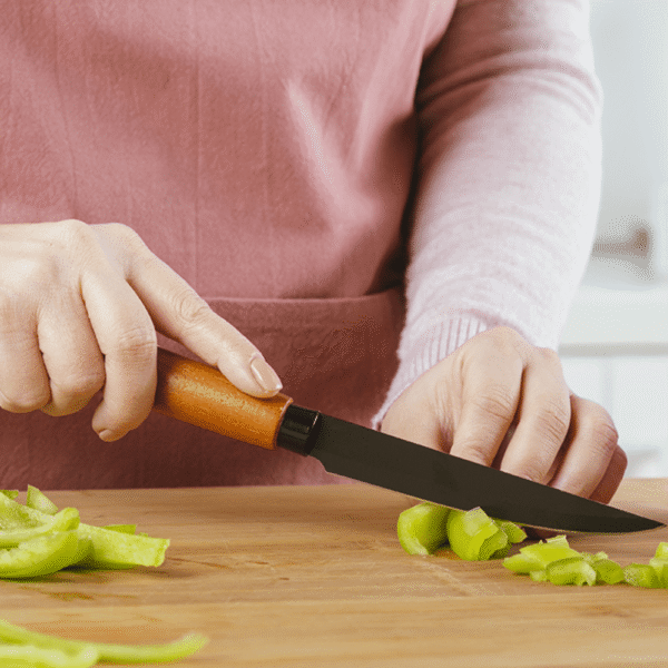 سكين متعدد الاستخدامات من الفولاذ المقاوم للصدأ “Nature” بمقبض خشبي وطبقة غير لاصقة 22.5 سم – NAVA