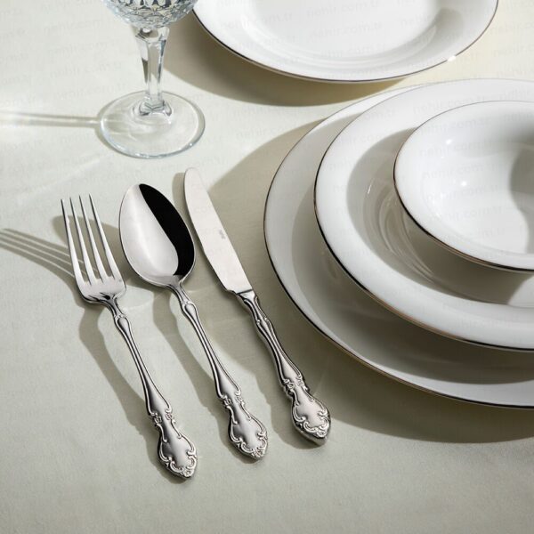 شنطة معالق تركى 89 قطعة – Nehir Adriana Silver Matt