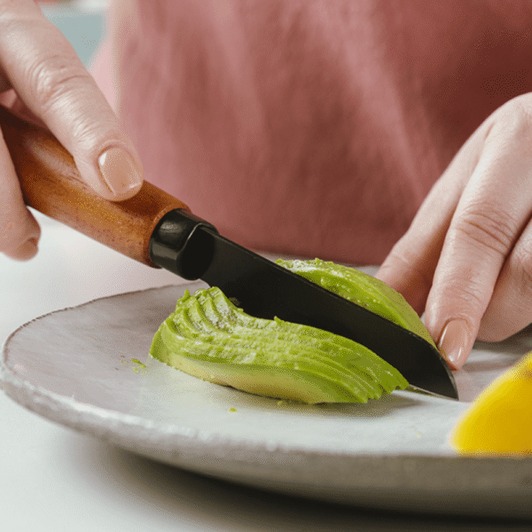 سكين تقشير من الفولاذ المقاوم للصدأ “Nature” بمقبض خشبي وطبقة غير لاصقة بطول 19 سم – NAVA