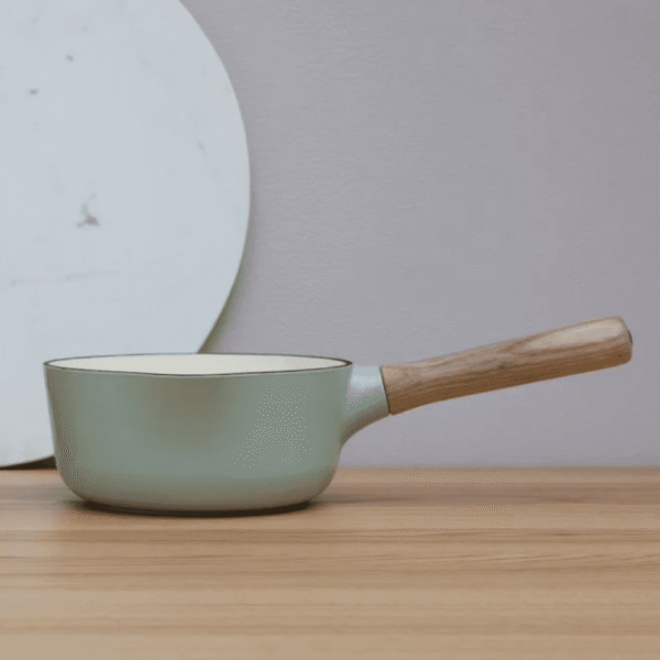 قدر من الحديد المصبوب أخضر 18 سم