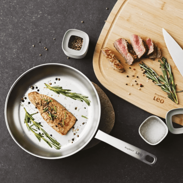 مقلاية جرافيت 24 سم