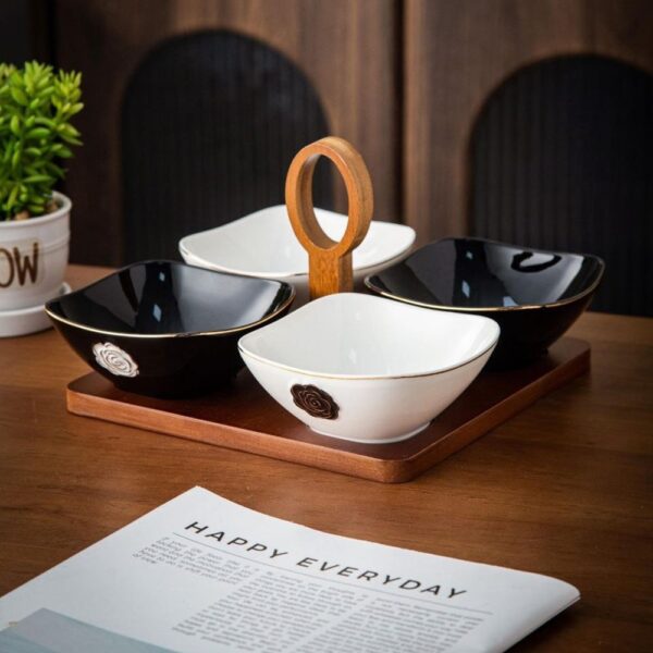 طقم تسالى على حامل خشب بامبو – Rosa