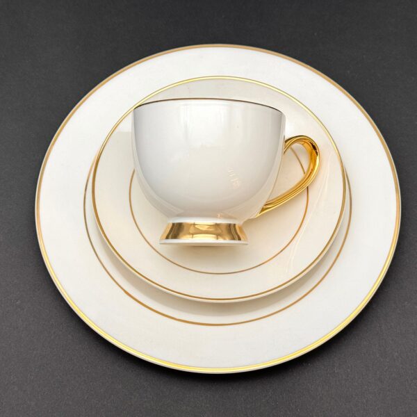 طقم سفره ماليزي 66 قطعه – R01