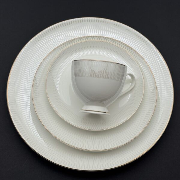 طقم سفره 60 قطعه – MA14