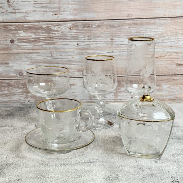 طقم كاسات ٣١ قطعه – SH14488