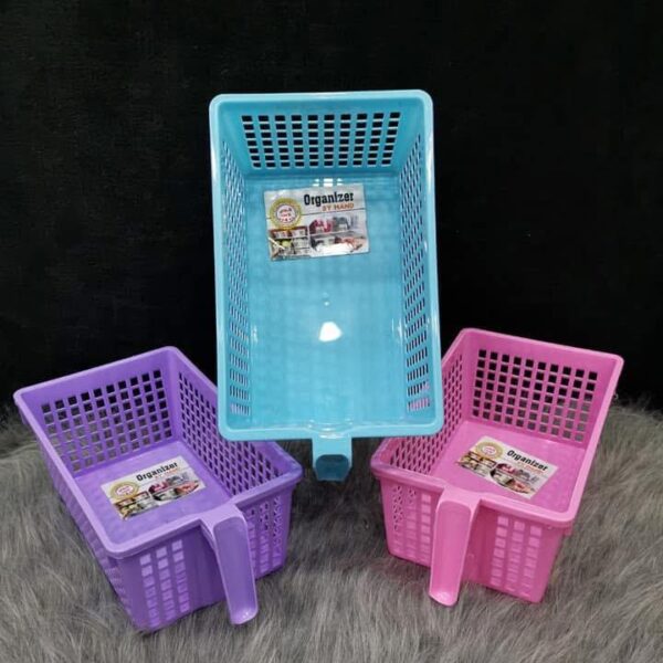 منظم الوطنية باليد كبير