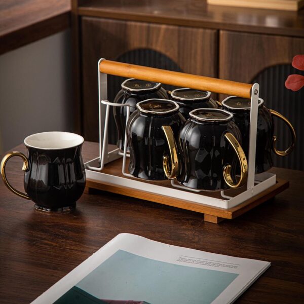 طقم مجات على حامل – Queen – أسود