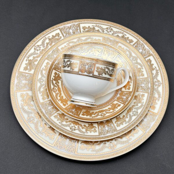 طقم سفره 60 قطعه – LS5565